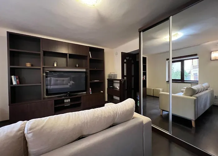 Urban Oasis: Central Location *