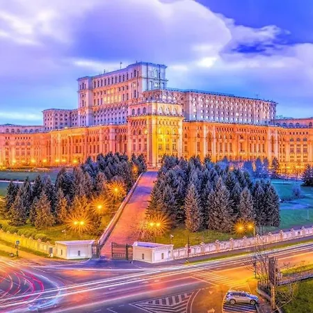 Urban Oasis: Central Location